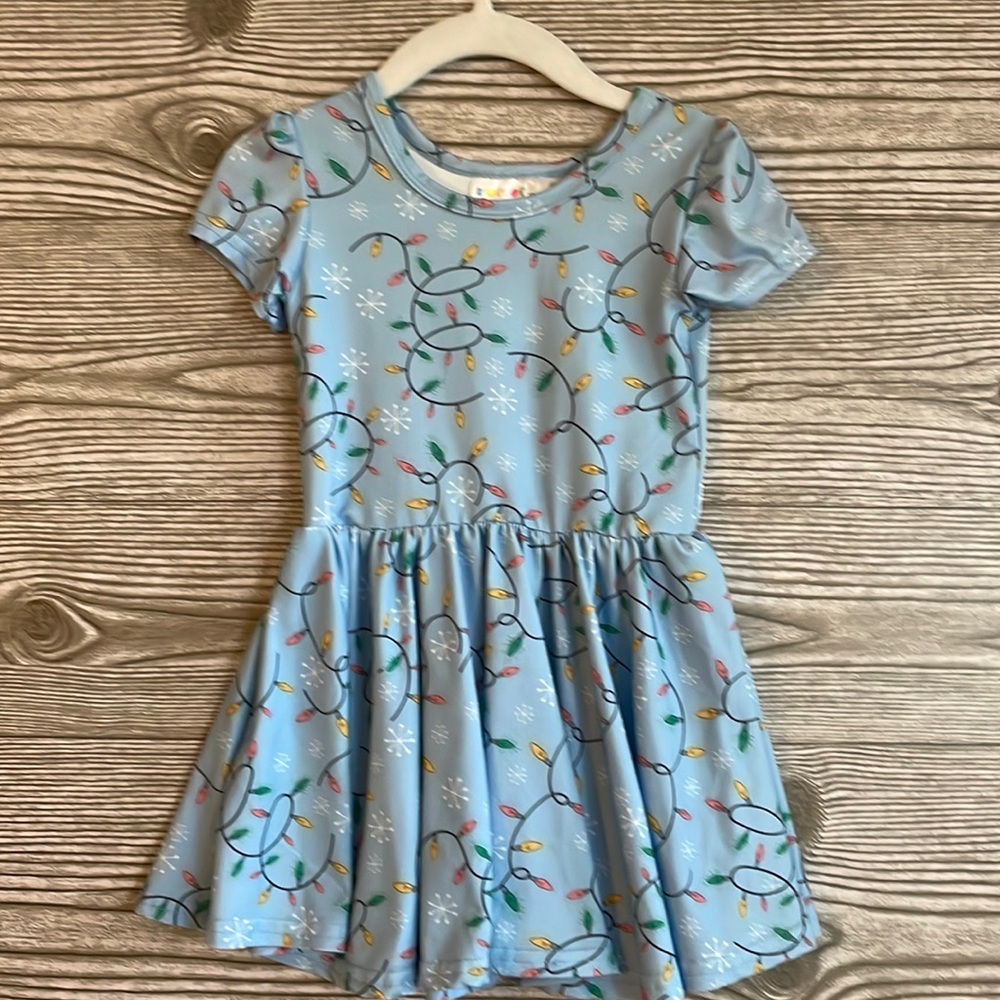 Classic cap dress.